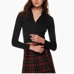 Aritzia Sunday Best Half Zip Size Medium